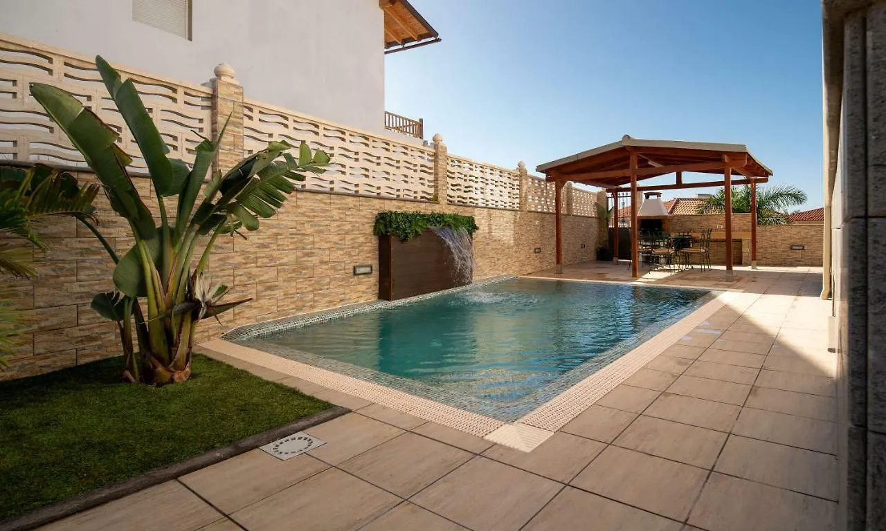 Villa, Private Heated Pool And Jacuzzi . Maspalomas