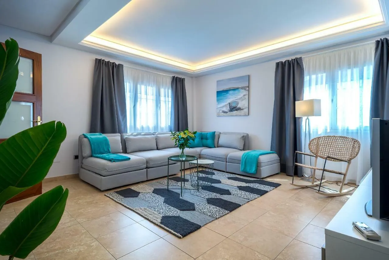 Villa Villa, Private Heated Pool And Jacuzzi . Maspalomas  Spanien