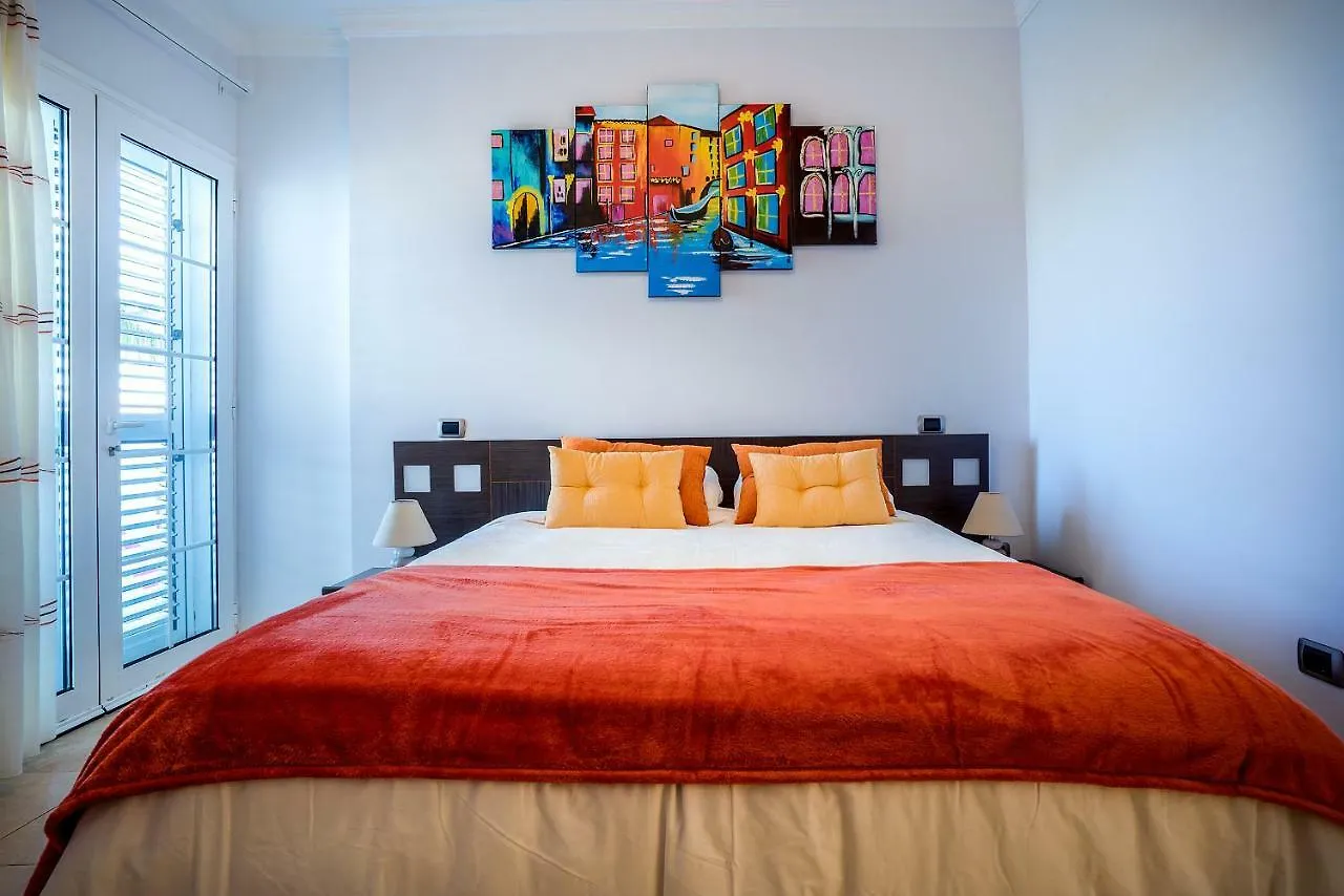 Villa, Private Heated Pool And Jacuzzi . Maspalomas  Villa Maspalomas (Gran Canaria)